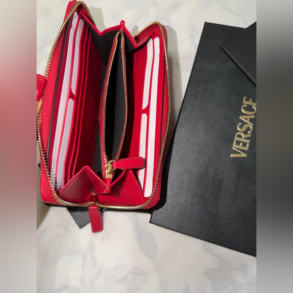 VERSACE LONG WALLET - Picture 6 of 10